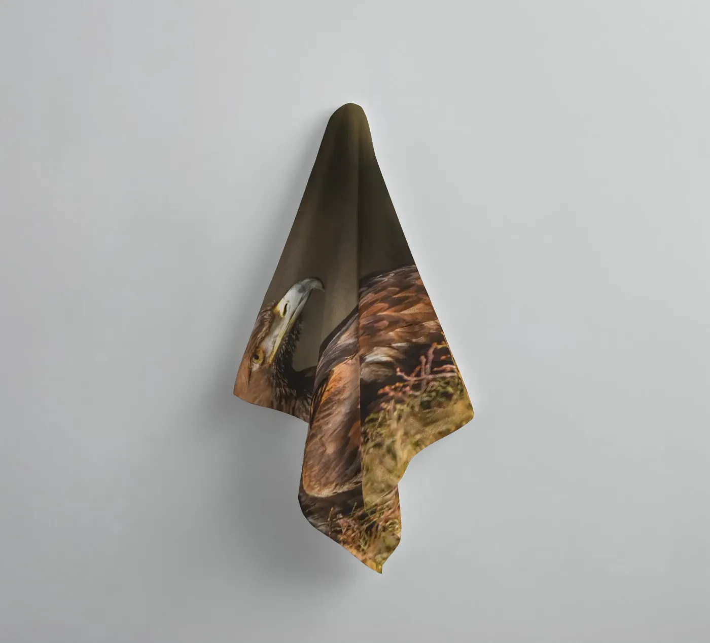 Golden Eagle badhanddoek van Dave Hare Photography
