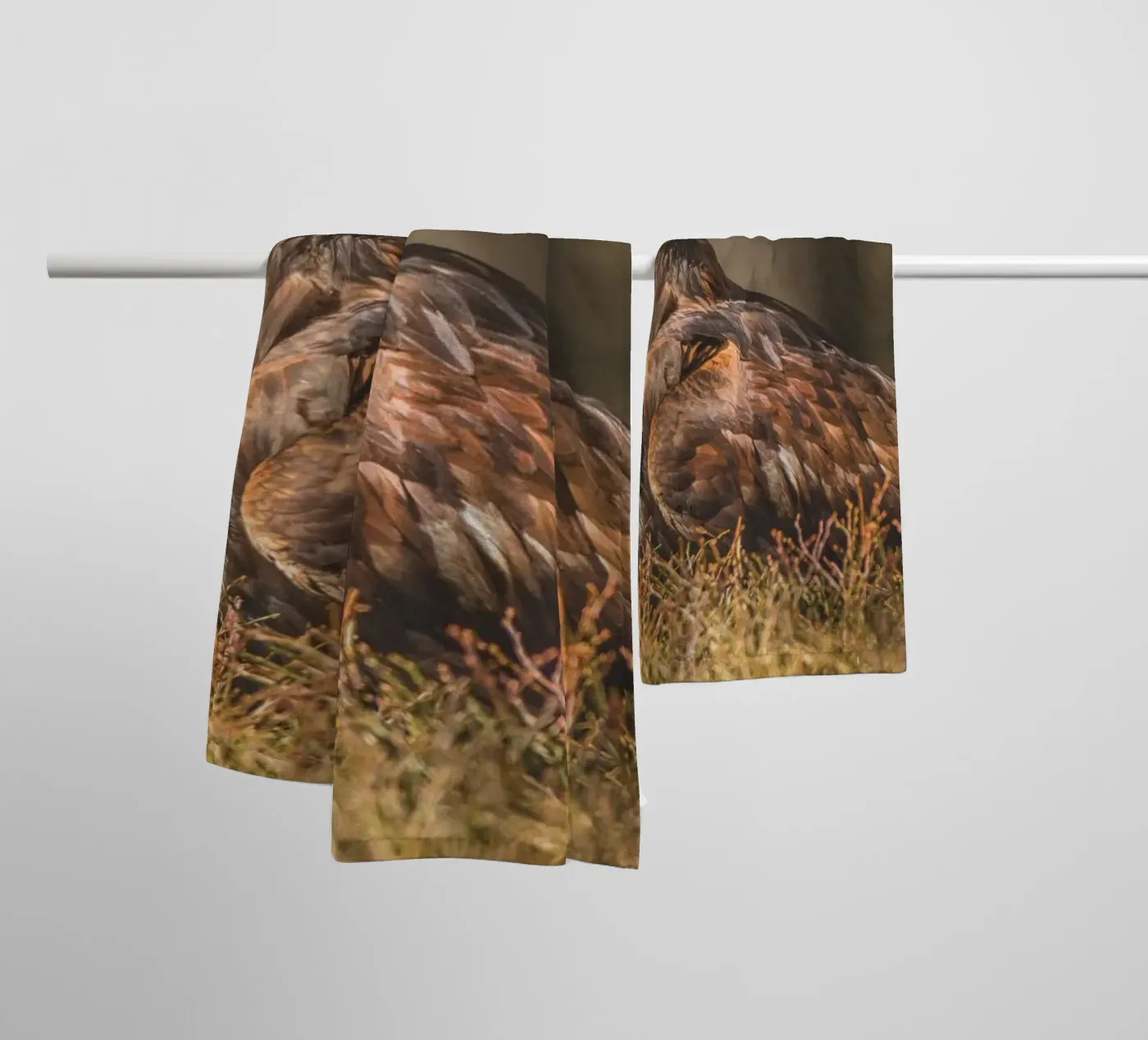 Golden Eagle badhanddoek van Dave Hare Photography