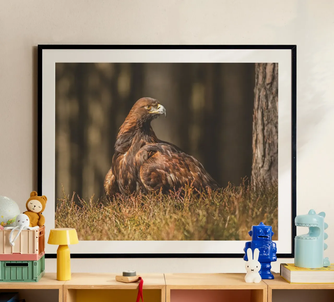Golden Eagle poster con telaio in legno da Dave Hare Photography