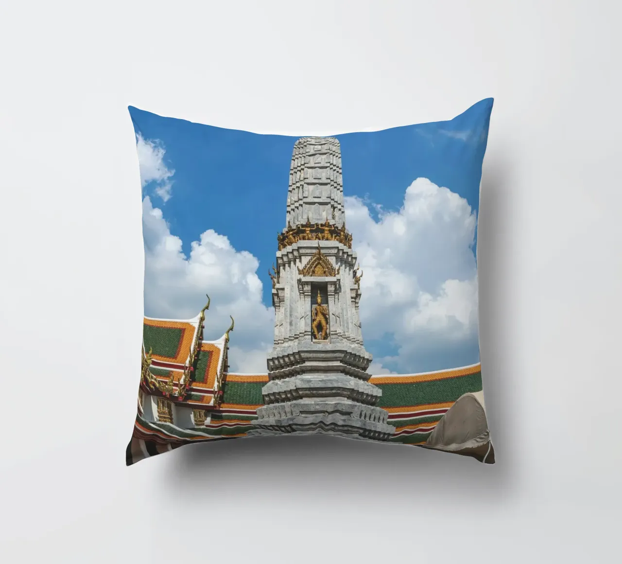 Grand Palace Pagoda cuscino da Dave Hare Photography