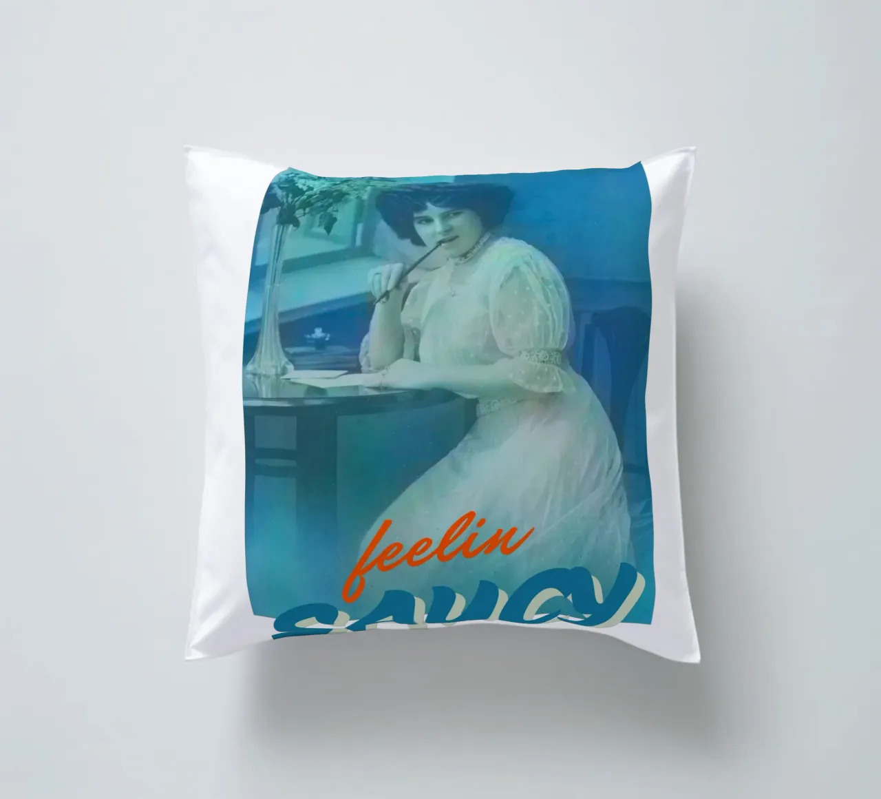 Feelin Saucy | Press Play Art Print Remix cuscino da Press Play Art Prints