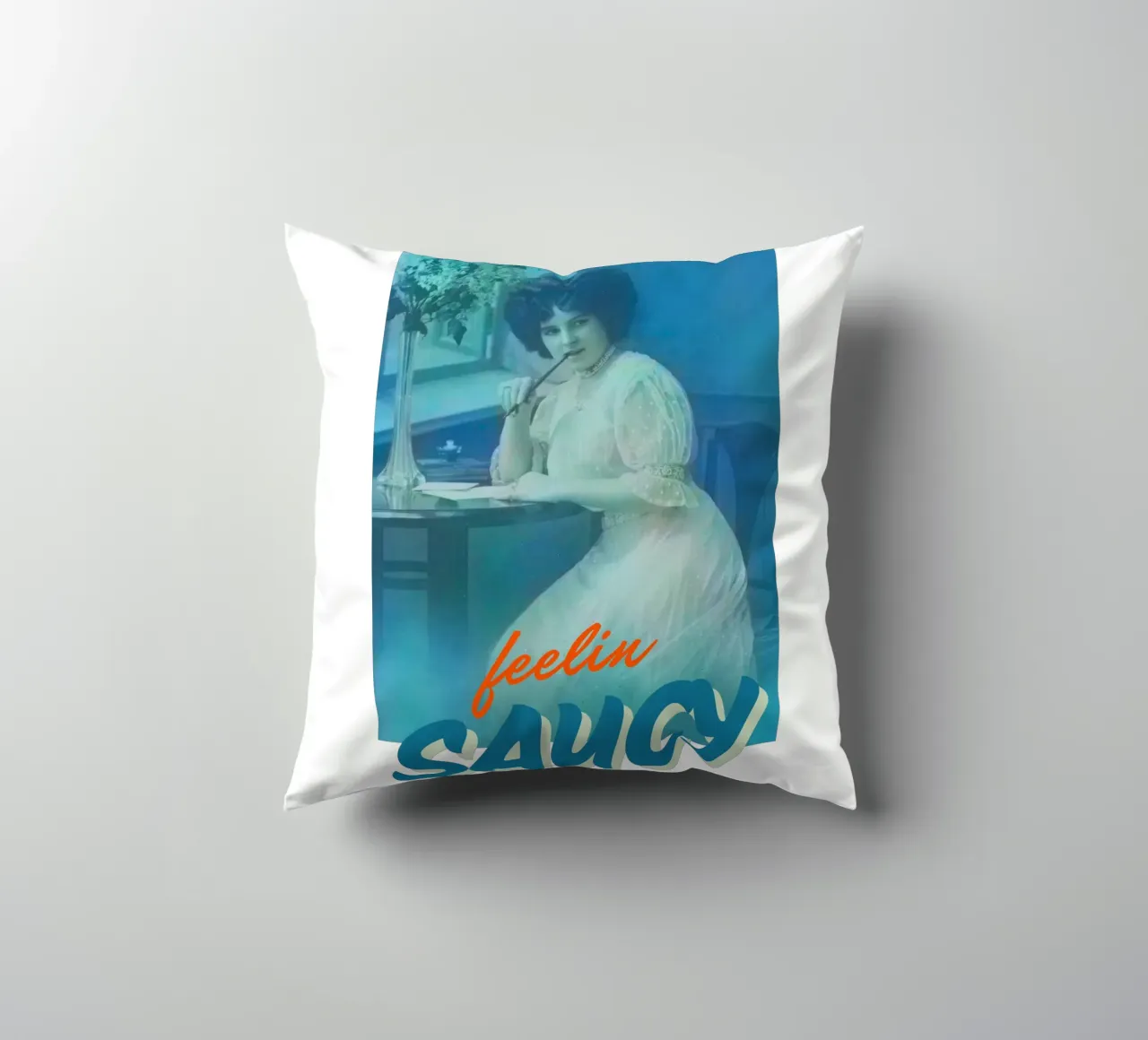 Feelin Saucy | Press Play Art Print Remix cuscino da Press Play Art Prints