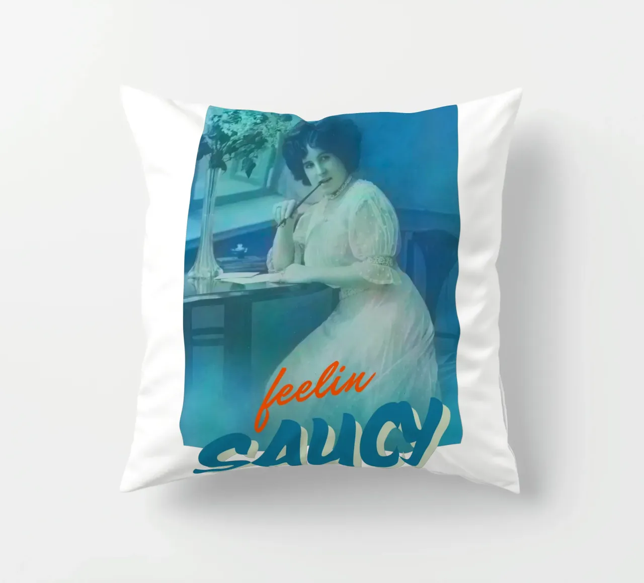 Feelin Saucy | Press Play Art Print Remix cuscino da Press Play Art Prints