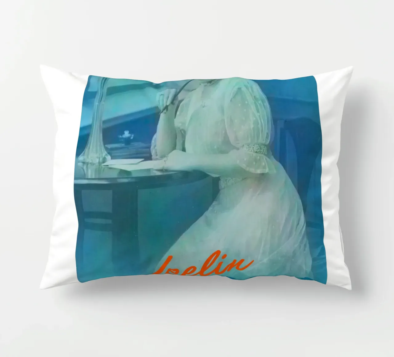 Feelin Saucy | Press Play Art Print Remix cuscino da Press Play Art Prints
