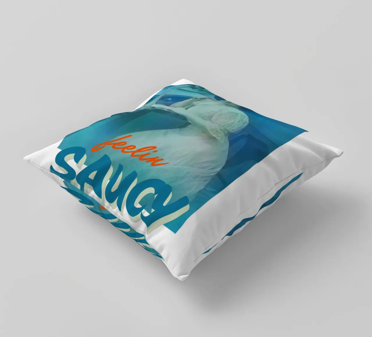 Feelin Saucy | Press Play Art Print Remix cuscino da Press Play Art Prints