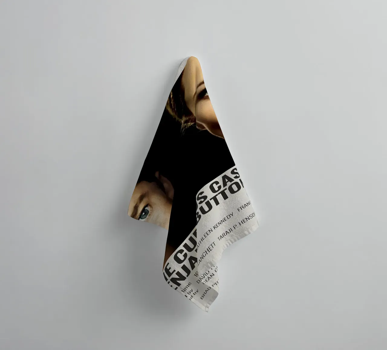 THE CURIOUS CASE OF BENJAMIN BUTTON 2008 asciugamano da bagno da MVFminimalist