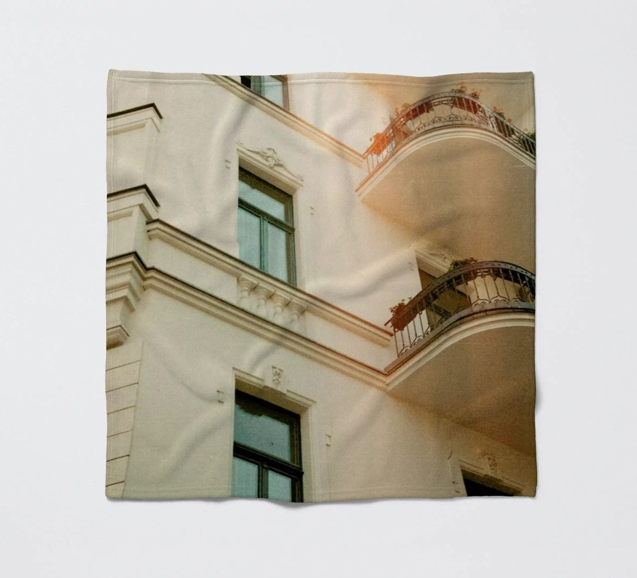 Analog Series Flares On Architecture coperta in pile da Sebastian Hilgetag
