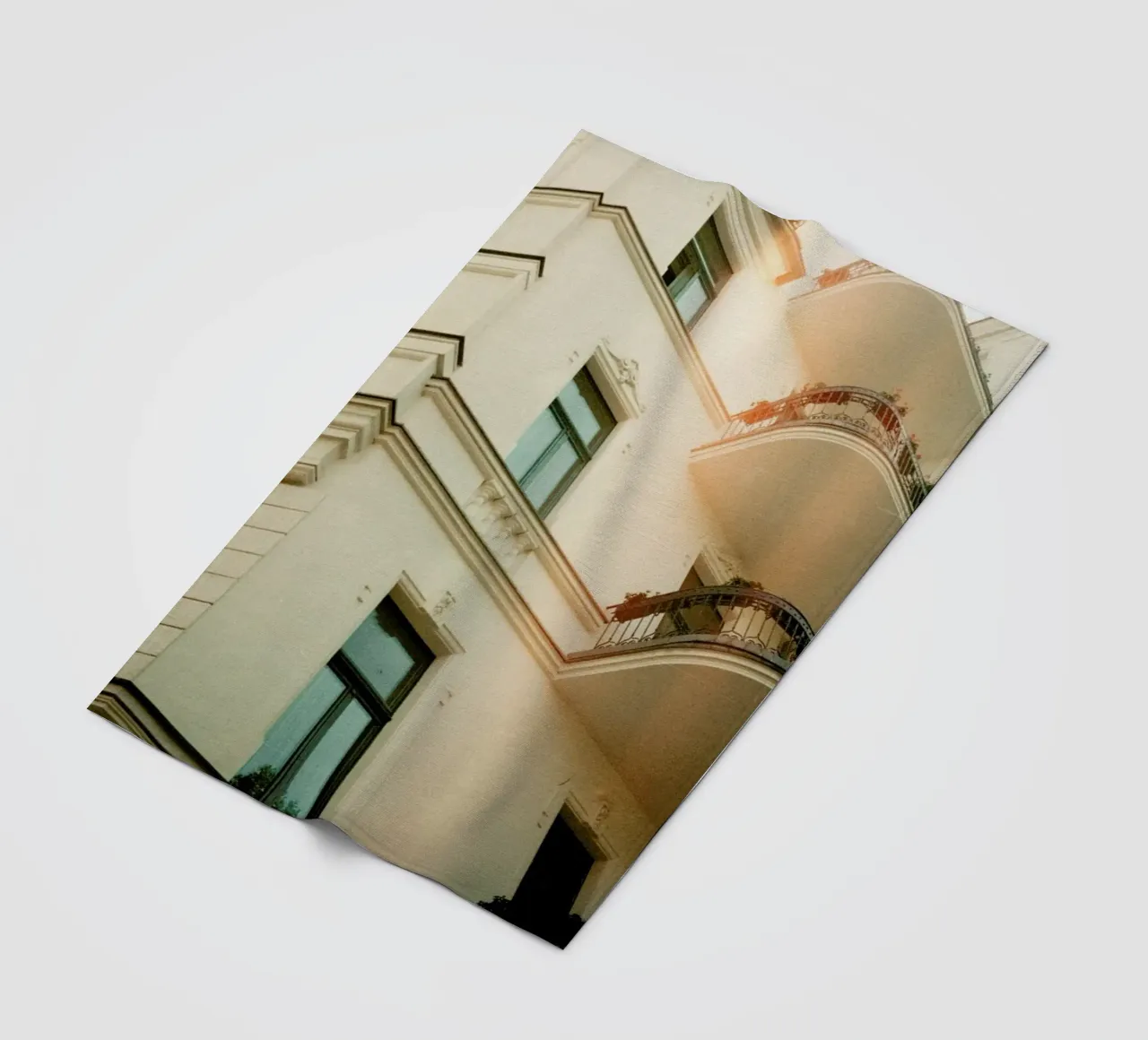 Analog Series Flares On Architecture coperta in pile da Sebastian Hilgetag