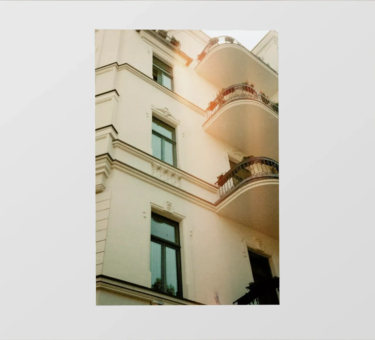 Analog Series Flares On Architecture bâche pvc de Sebastian Hilgetag