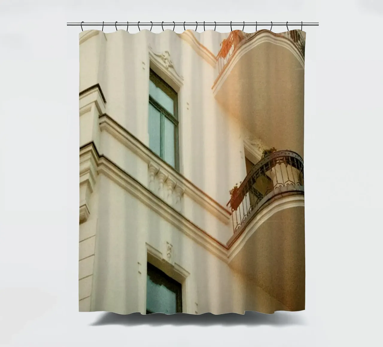 Analog Series Flares On Architecture Duschvorhang von Sebastian Hilgetag