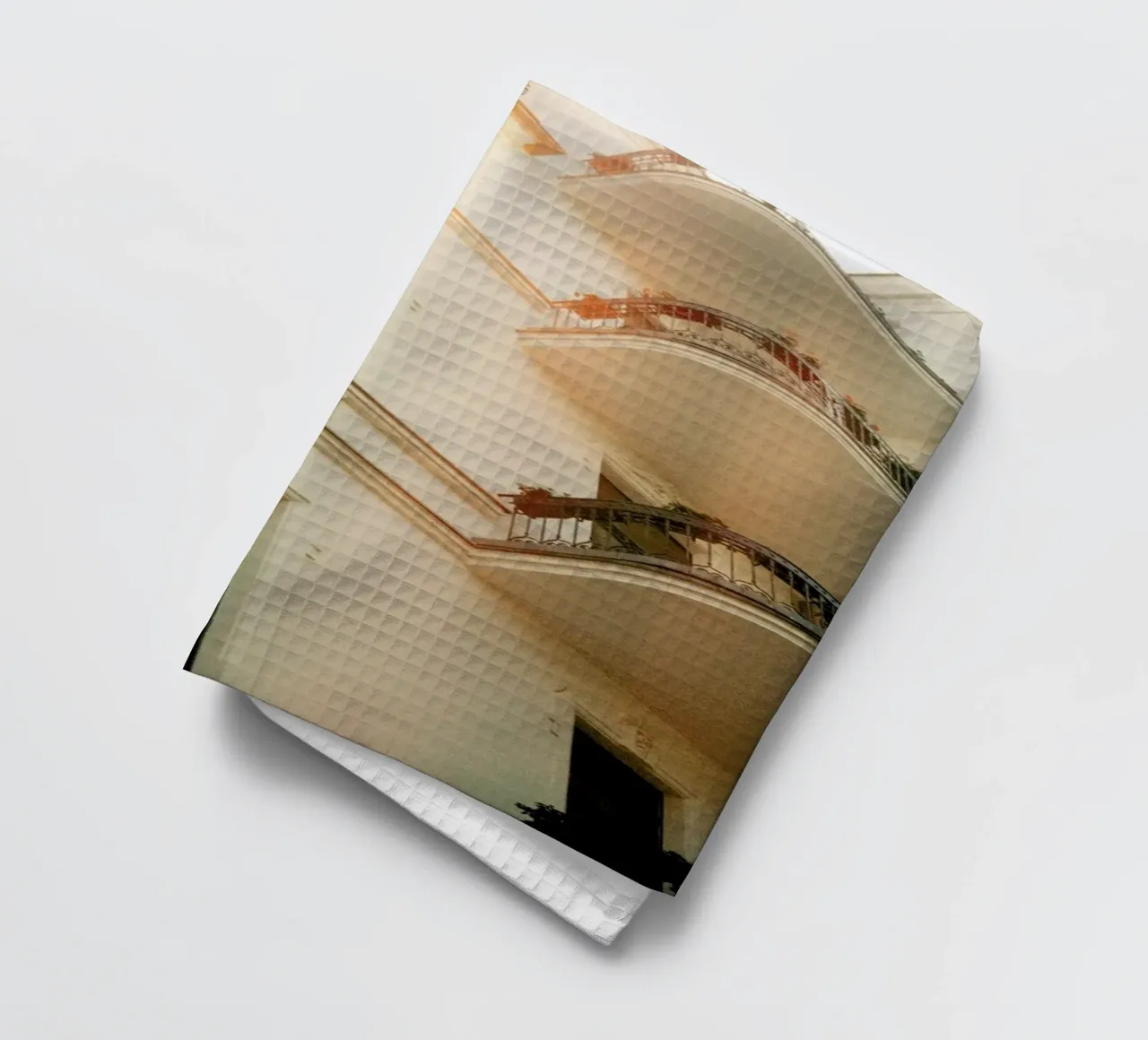 Analog Series Flares On Architecture theedoek van Sebastian Hilgetag