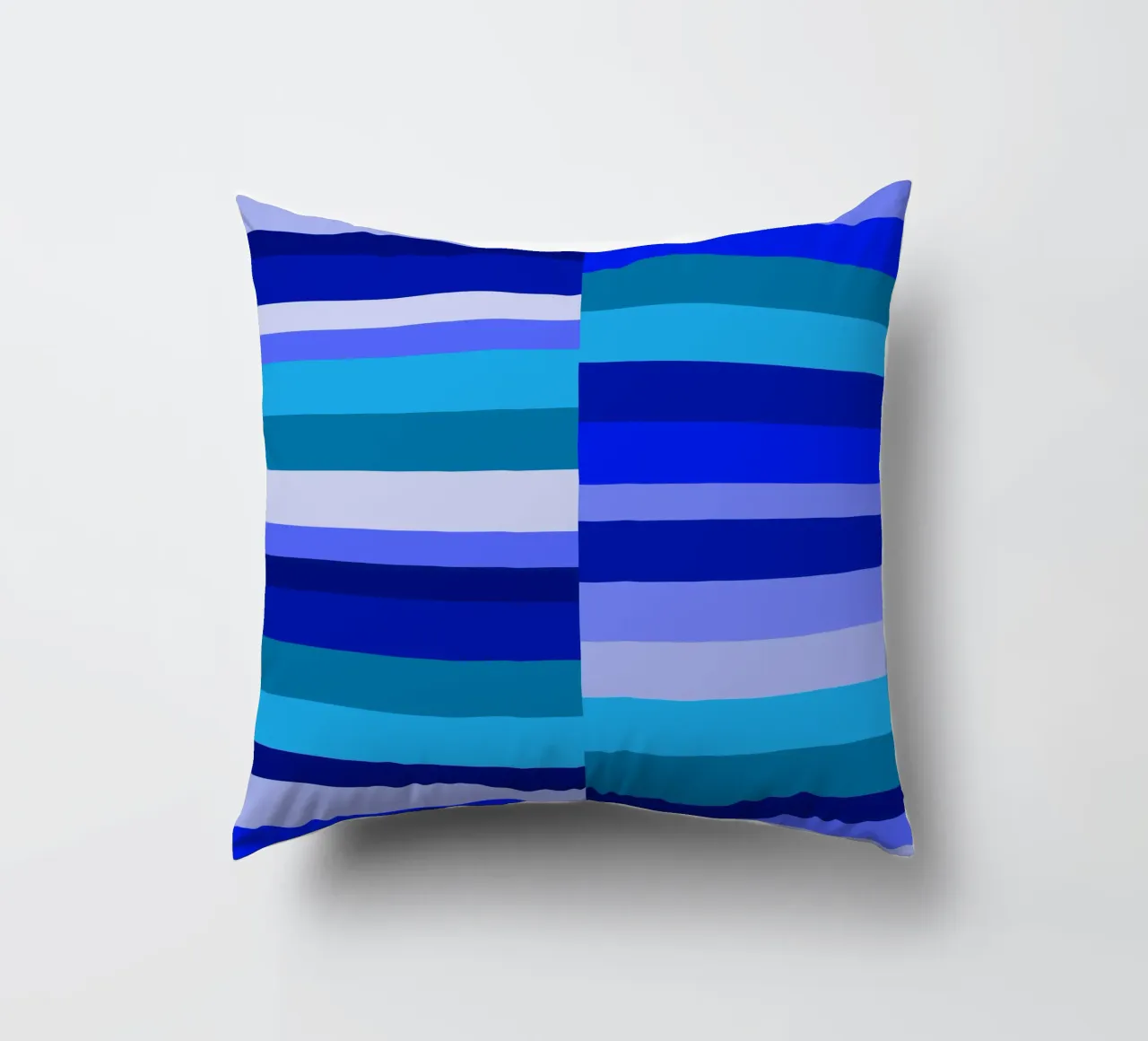 Strisce nei toni del blu, forme geometriche, stampa moderna cuscino da Lilou Art
