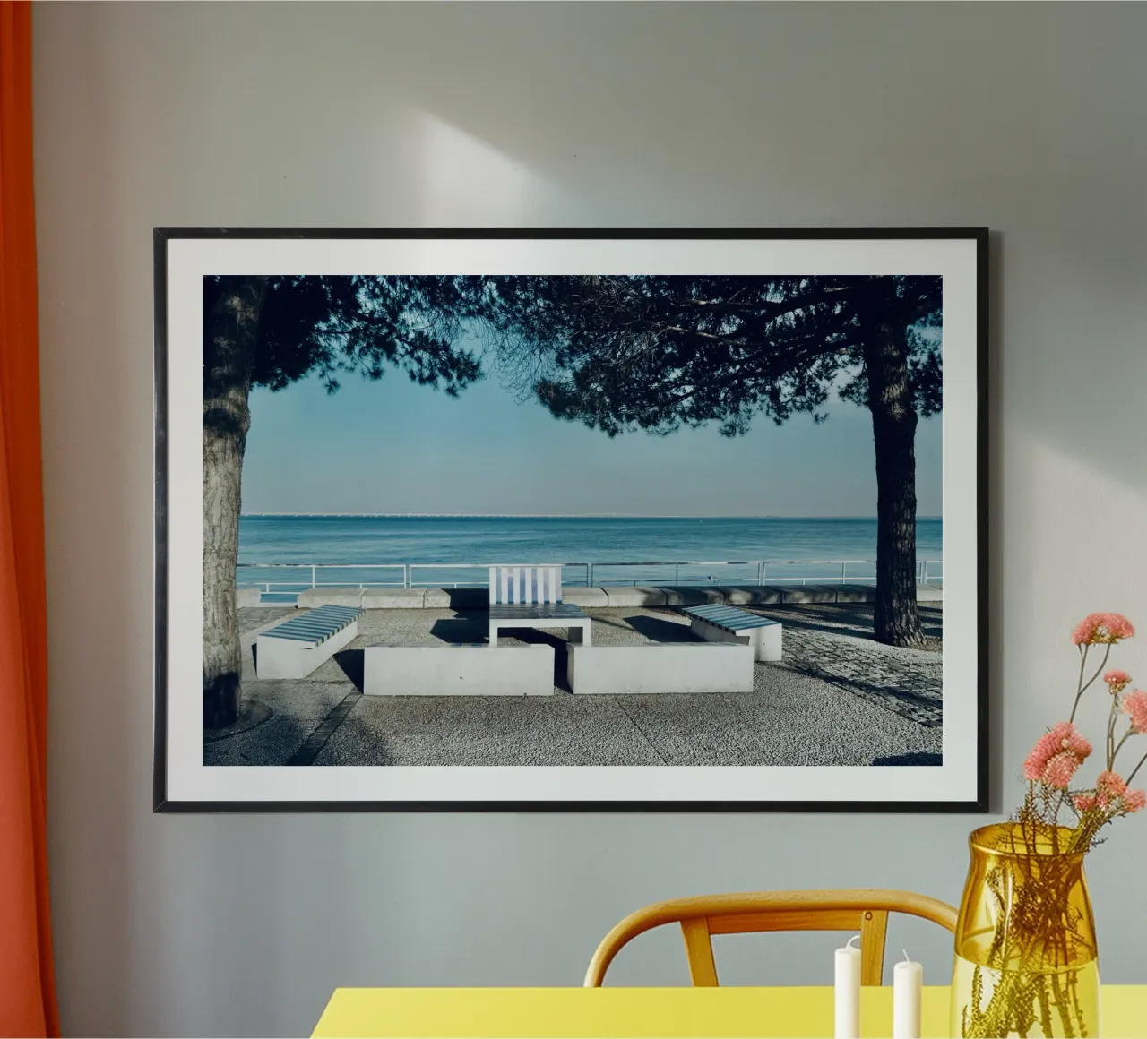 Vacanze estive poster con telaio in legno da KISSA STUDIO