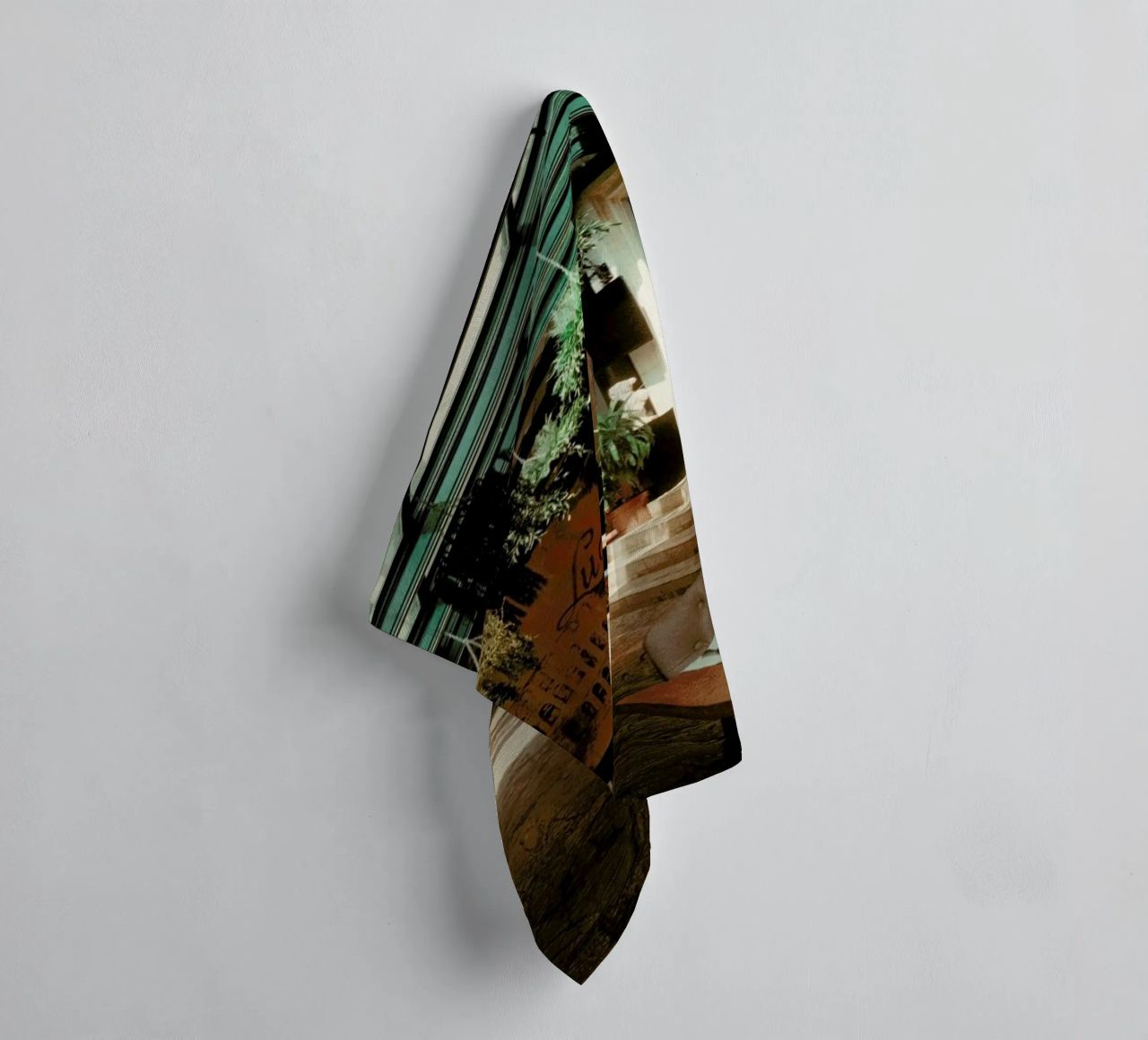 Analog Series The Small Cafe asciugamano da bagno da Sebastian Hilgetag