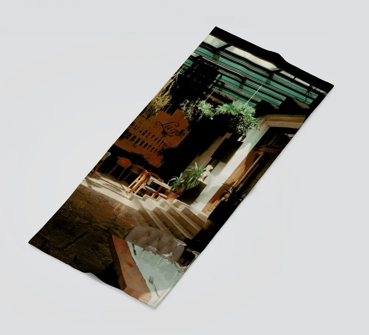 Analog Series The Small Cafe telo mare da Sebastian Hilgetag