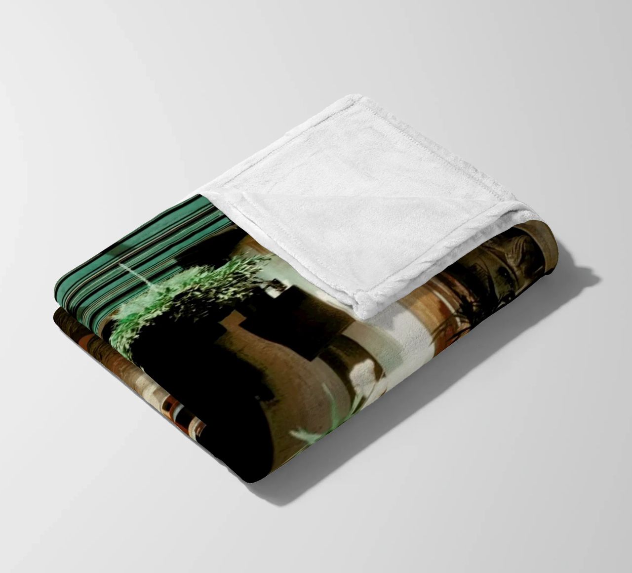 Analog Series The Small Cafe coperta in pile da Sebastian Hilgetag