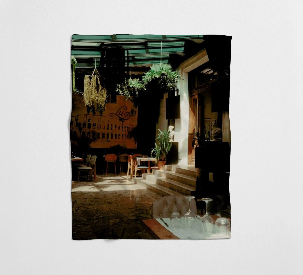 Analog Series The Small Cafe coperta in pile da Sebastian Hilgetag