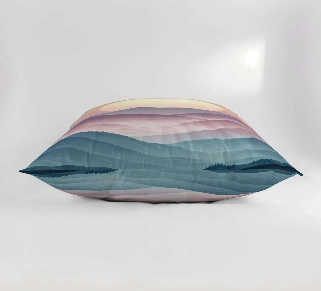Sérénité majestueuse : Une pleine lune lumineuse s'élevant au-dessus de l'éther coussin de Artistic-shop