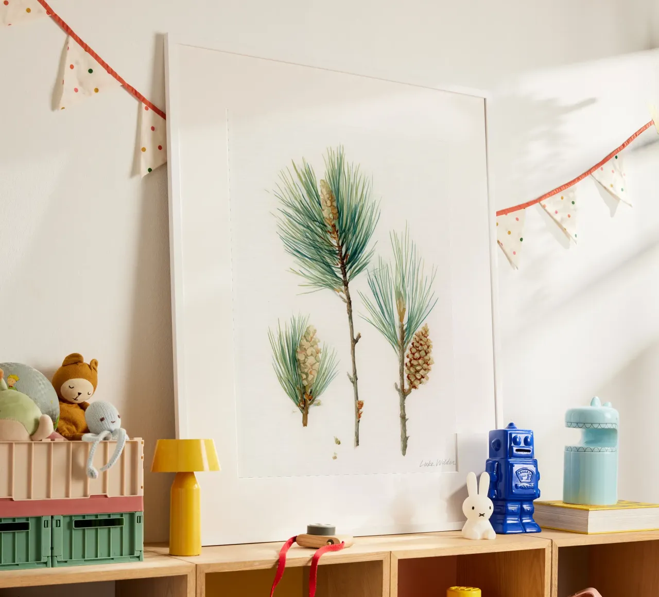 Studi sul pino poster con telaio in legno da Louise Wilder Studio