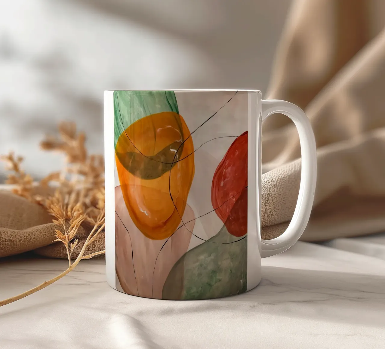 Sovrapposizioni traslucide nei toni dell'arancio e del rosso tazza in ceramica da Artbyvo