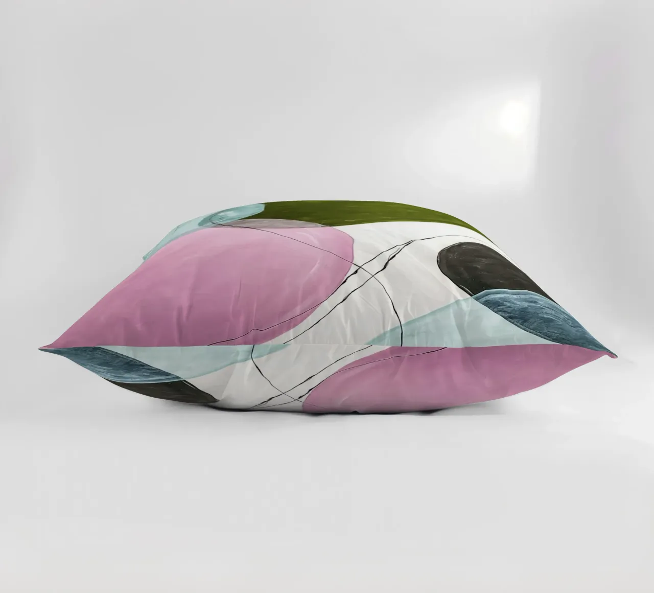 Forme galleggianti in rosa e verde oliva cuscino da Artbyvo