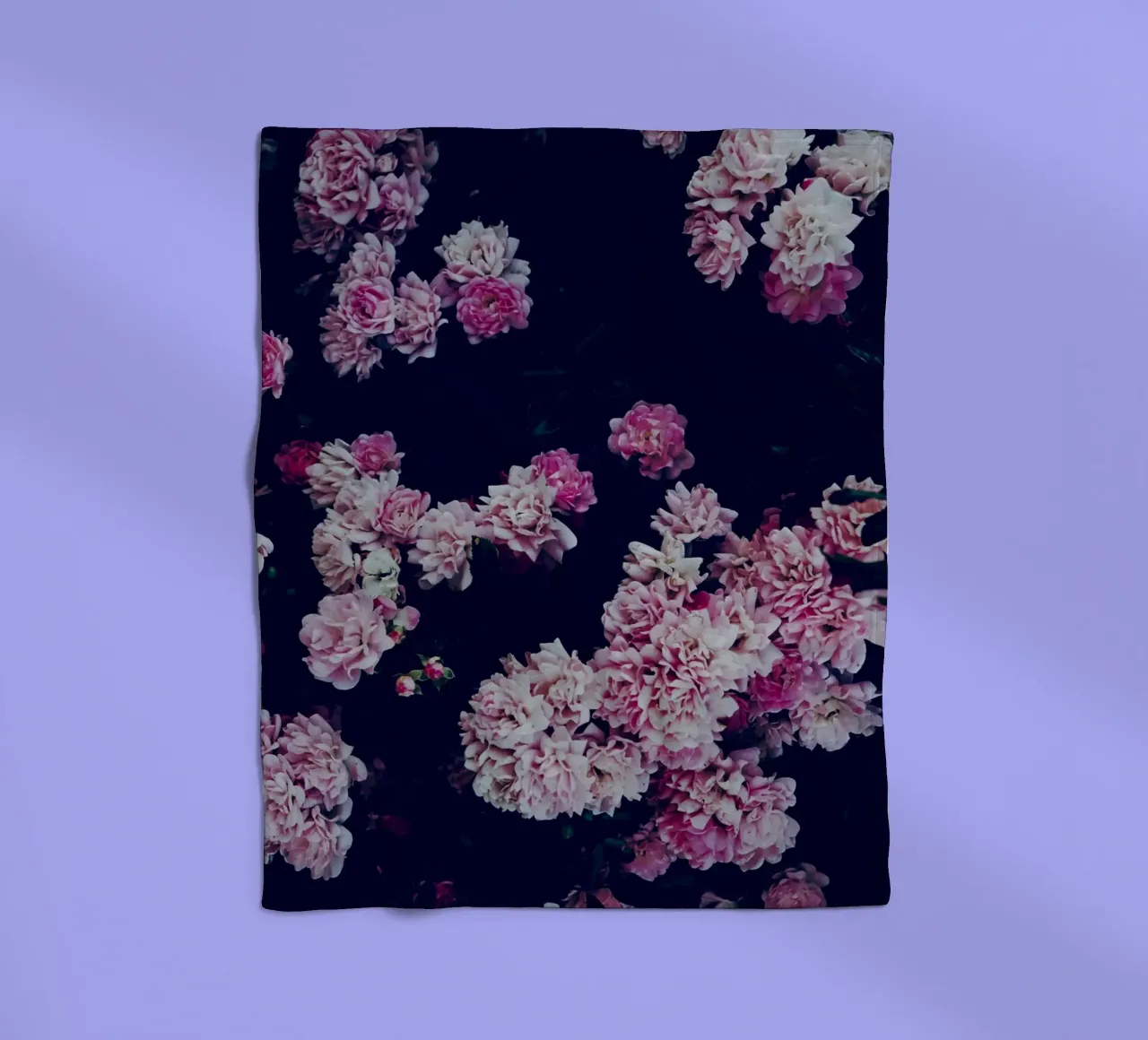 Fiori selvatici rosa coperta in pile da KISSA STUDIO