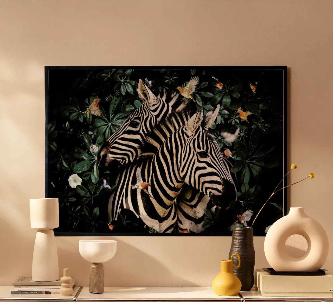 Zebra Couple poster con telaio in legno da Wouter Rikken