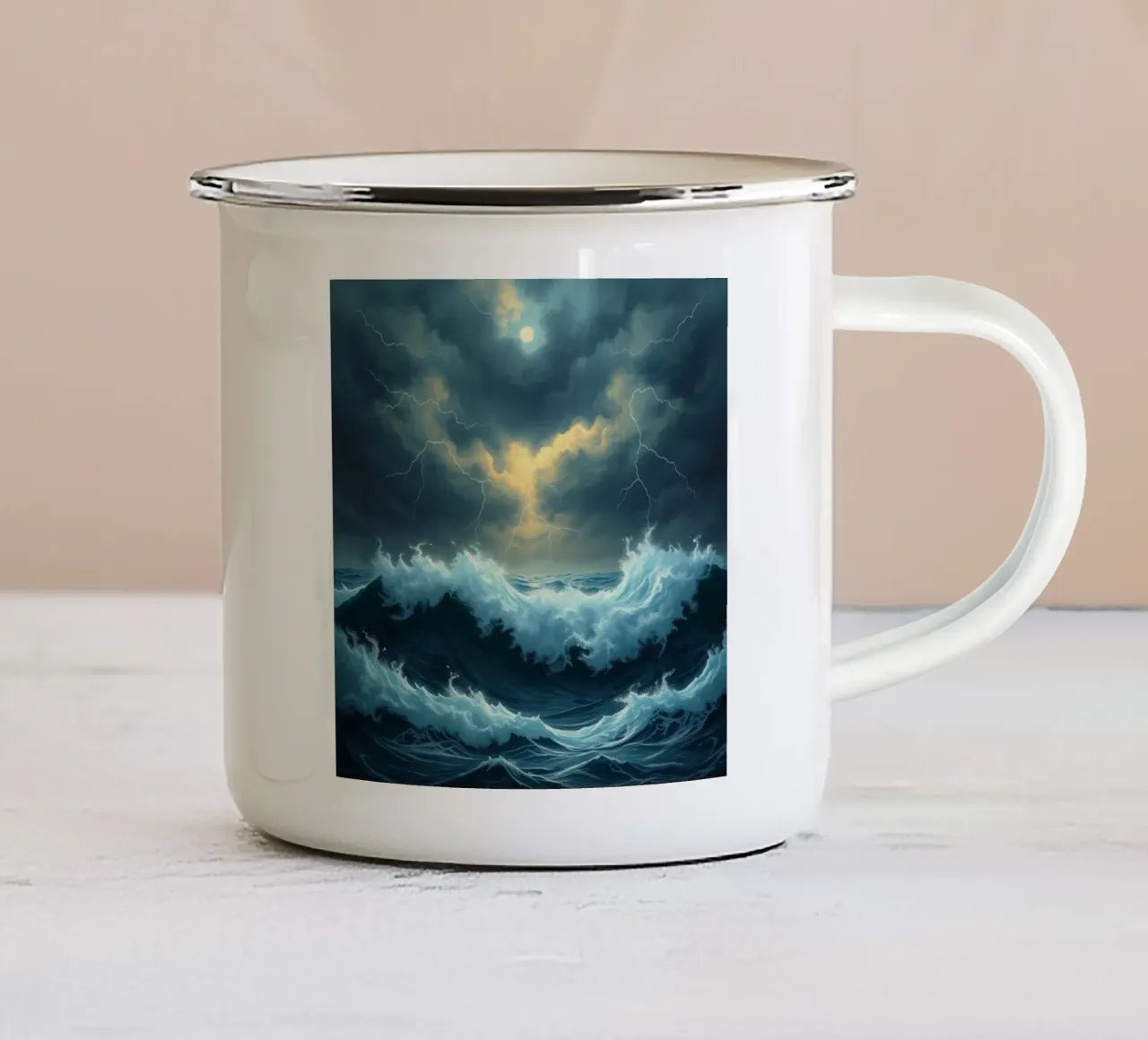 Un oceano tempestoso sotto un suggestivo bagliore celeste tazza in smalto da Artistic-shop