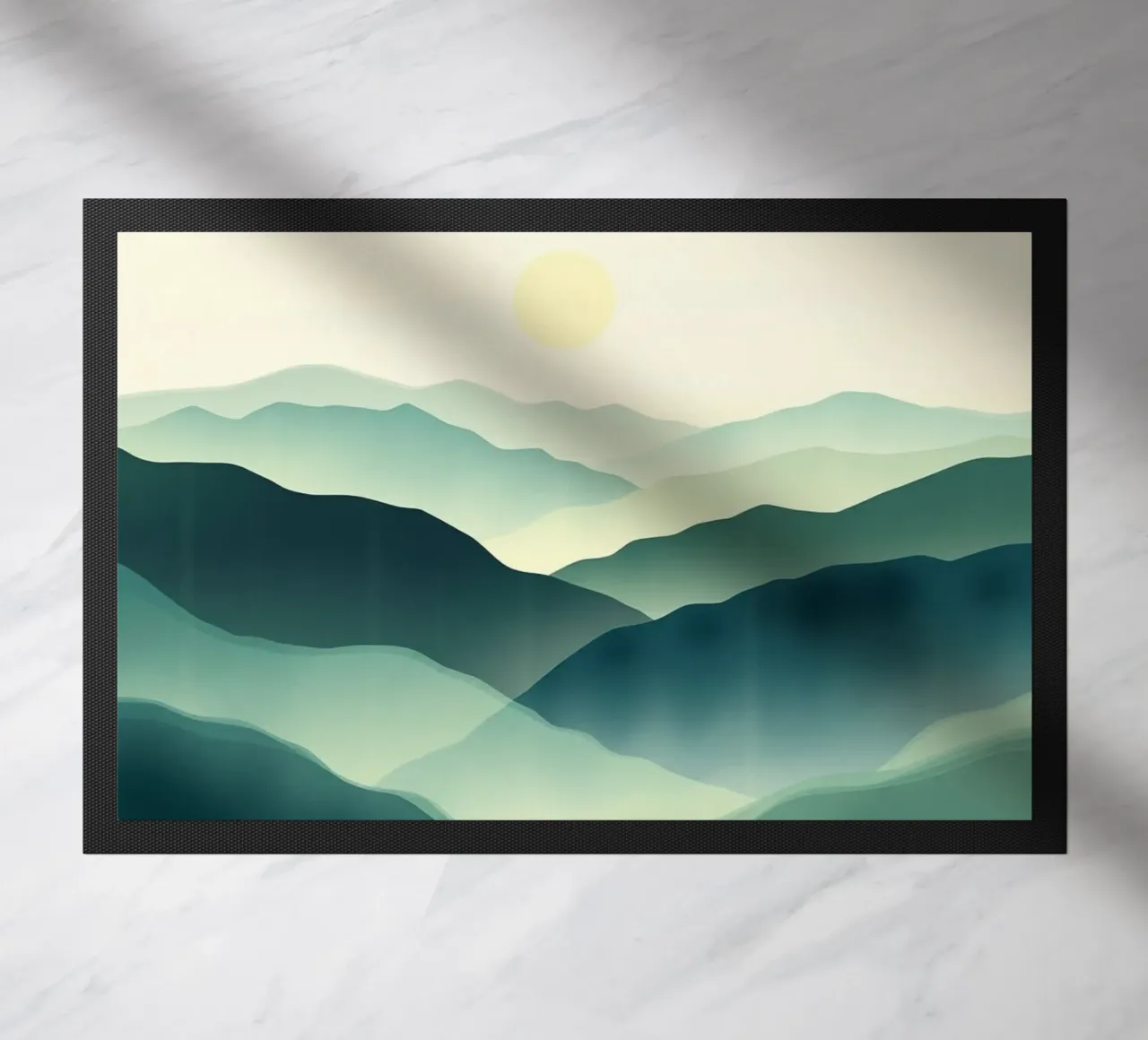 Un paesaggio astratto di cime ondulate e un sole gentile zerbino da Artistic-shop