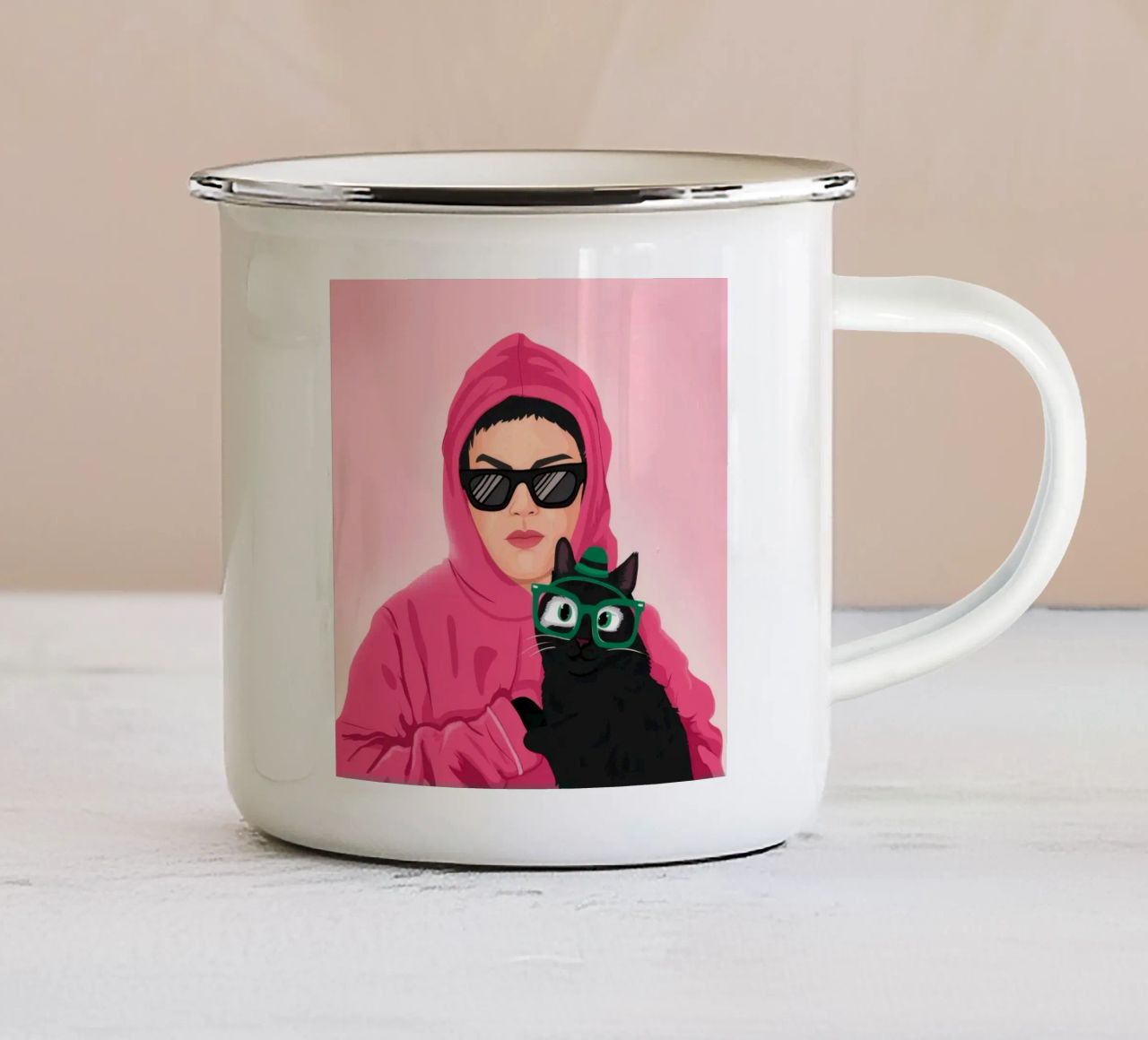 Felpa con cappuccio rosa Enigma tazza in smalto da Peak Delusion
