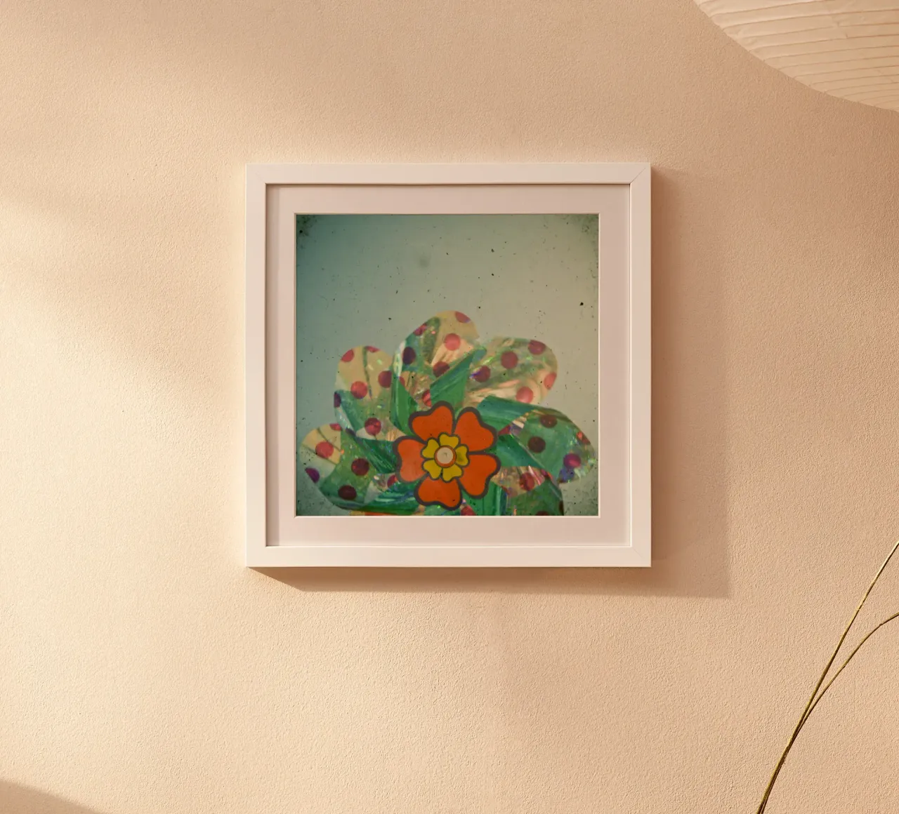 Il fiore d'argento poster con telaio in alluminio da Cassia Beck Photography