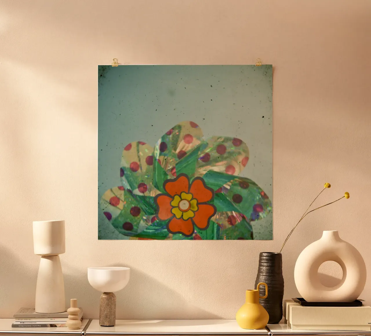 Il fiore d'argento poster con telaio in alluminio da Cassia Beck Photography