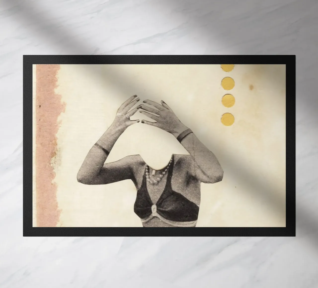 Perdere la testa zerbino da Cassia Beck Collage