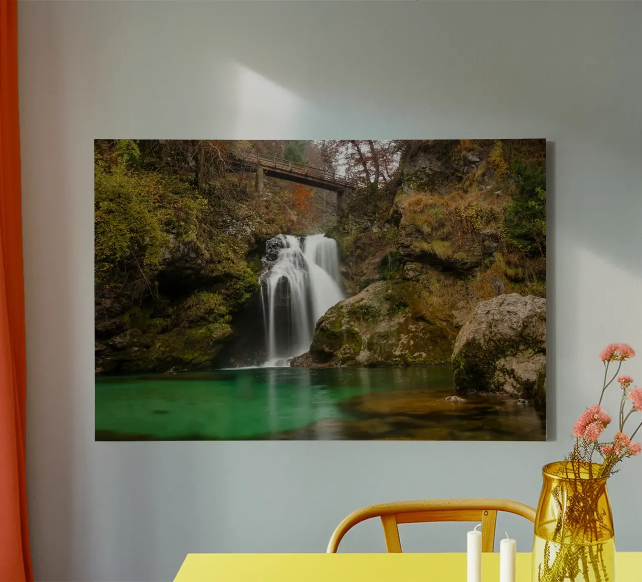 Sussurri di sentieri d'autunno tela con Cornice a cassetta da PhotoVibe Decor