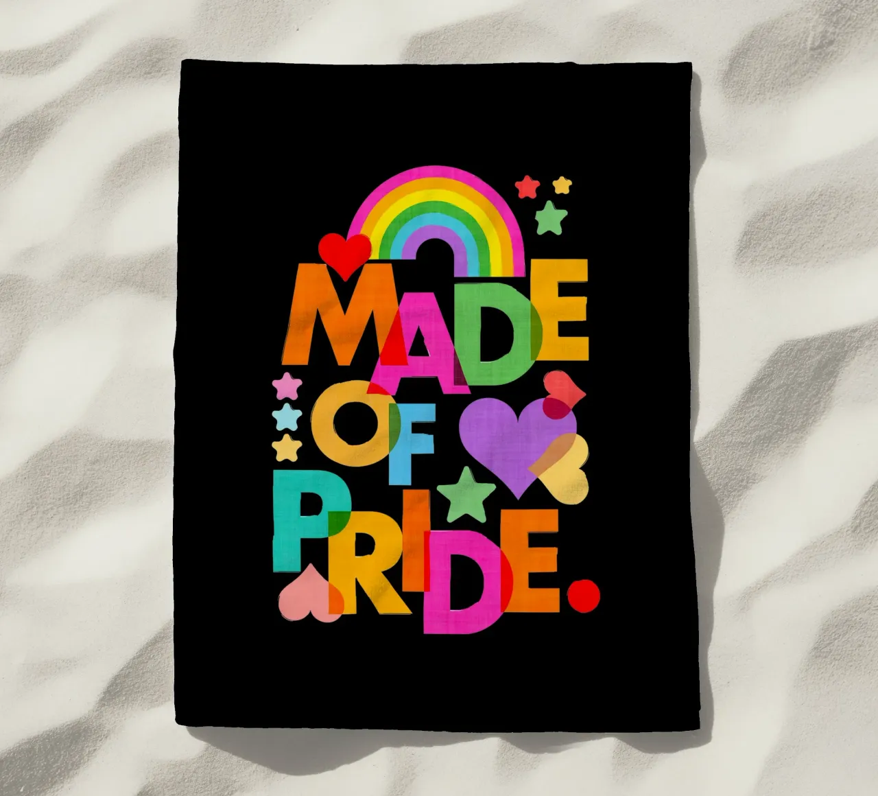 Made with Pride - Arte tipografica in grassetto con i colori dell'arcobaleno telo mare da Dominique Vari Words