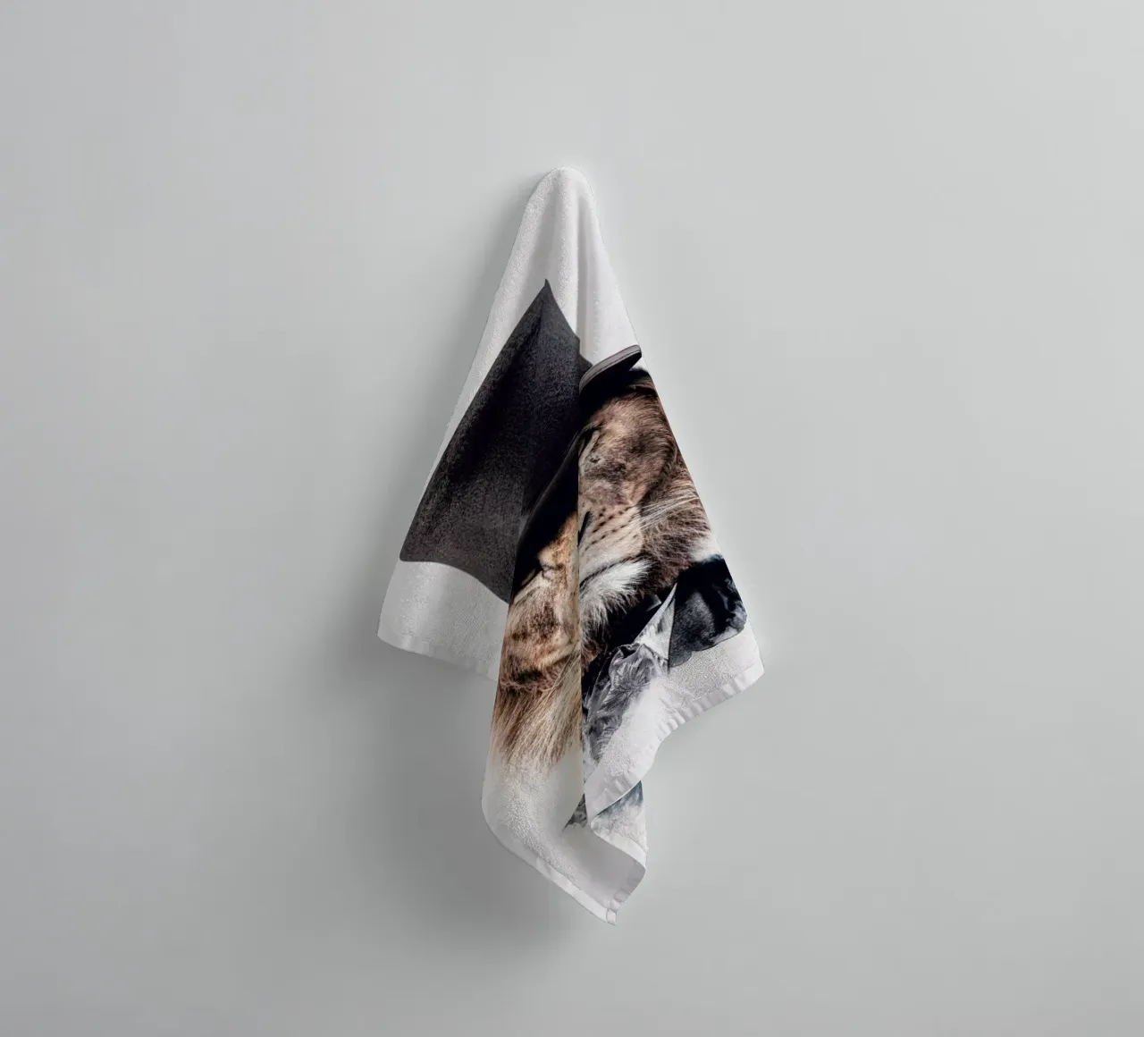 Classy Lion Light asciugamano da bagno da Wouter Rikken