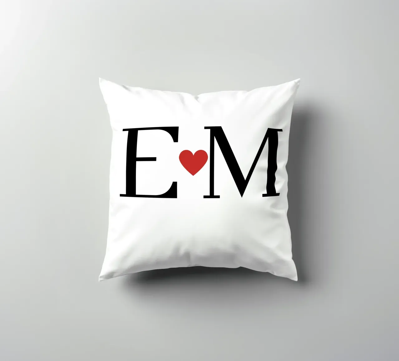 E M - Iniziali d'amore personalizzate cuscino da StrindesignStudio