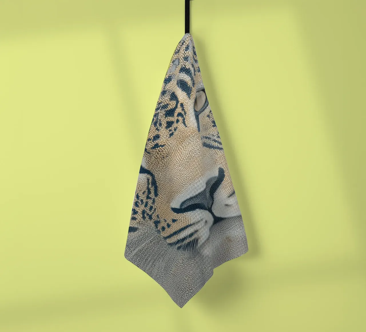 Leopardo delle nevi in preda alla frenesia dei pixel | Puntinismo digitale canovaccio da cucina da Autofocus