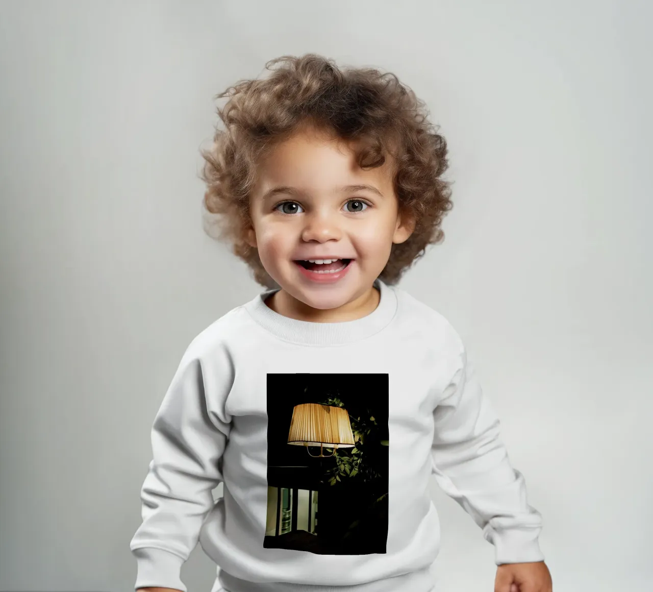Lamp In The Cafe Baby Sweatshirt von Sebastian Hilgetag