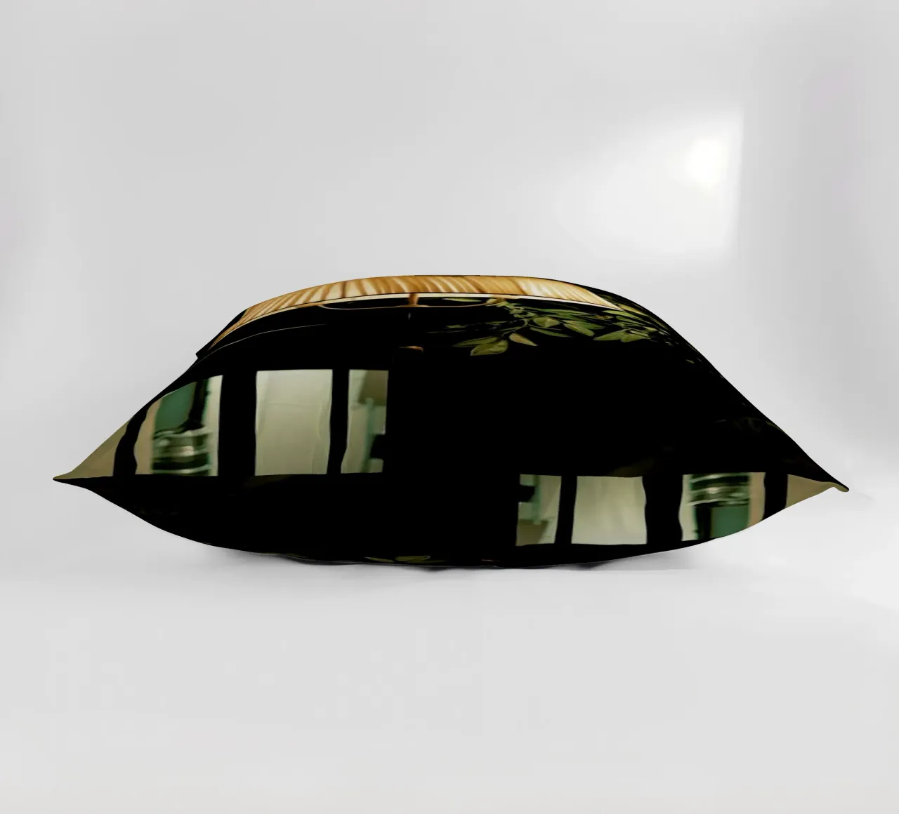 Lamp In The Cafe cuscino da Sebastian Hilgetag