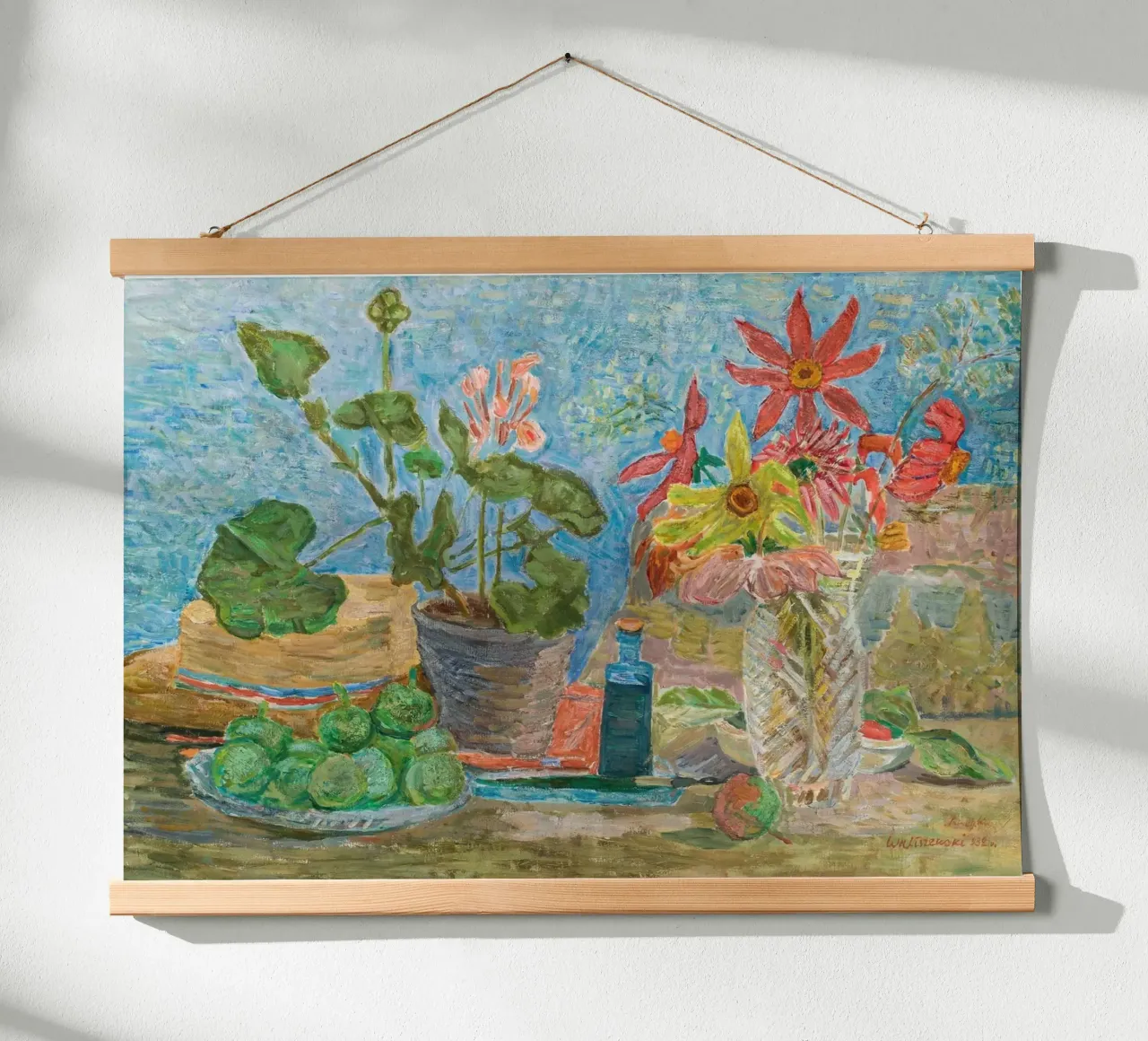 Nature morte Fleurs, figues et chapeau - Un art impressionniste vibrant poster de ClubArt