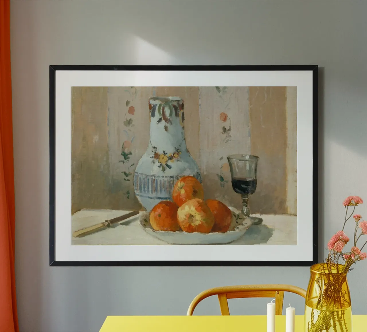 Pissarro Stillleben - Äpfel, Vase & Weinglas Kunst Poster mit Kunststoffrahmen von ClubArt