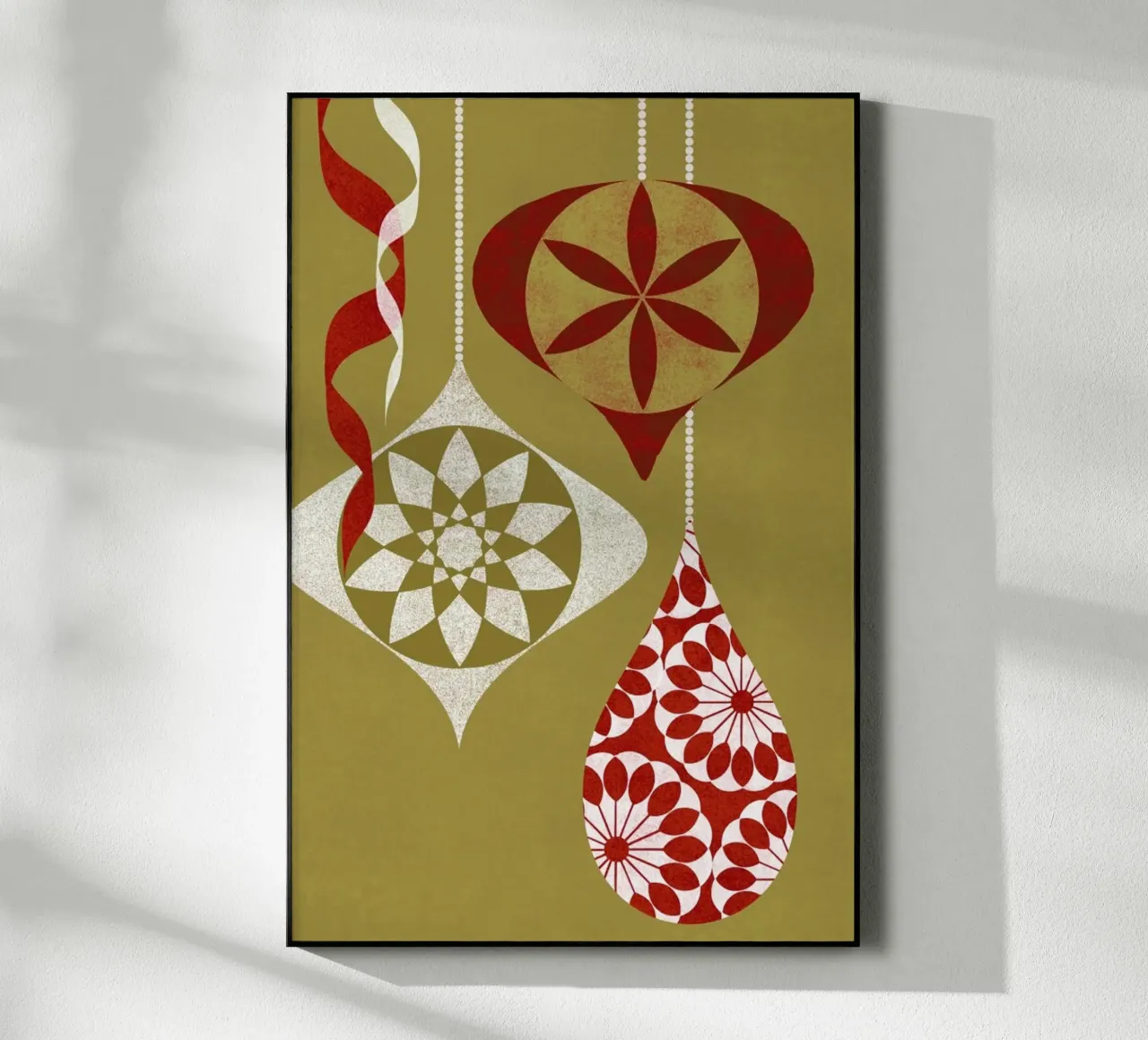 Red Baubles plexiglass da Catherine Aguilar