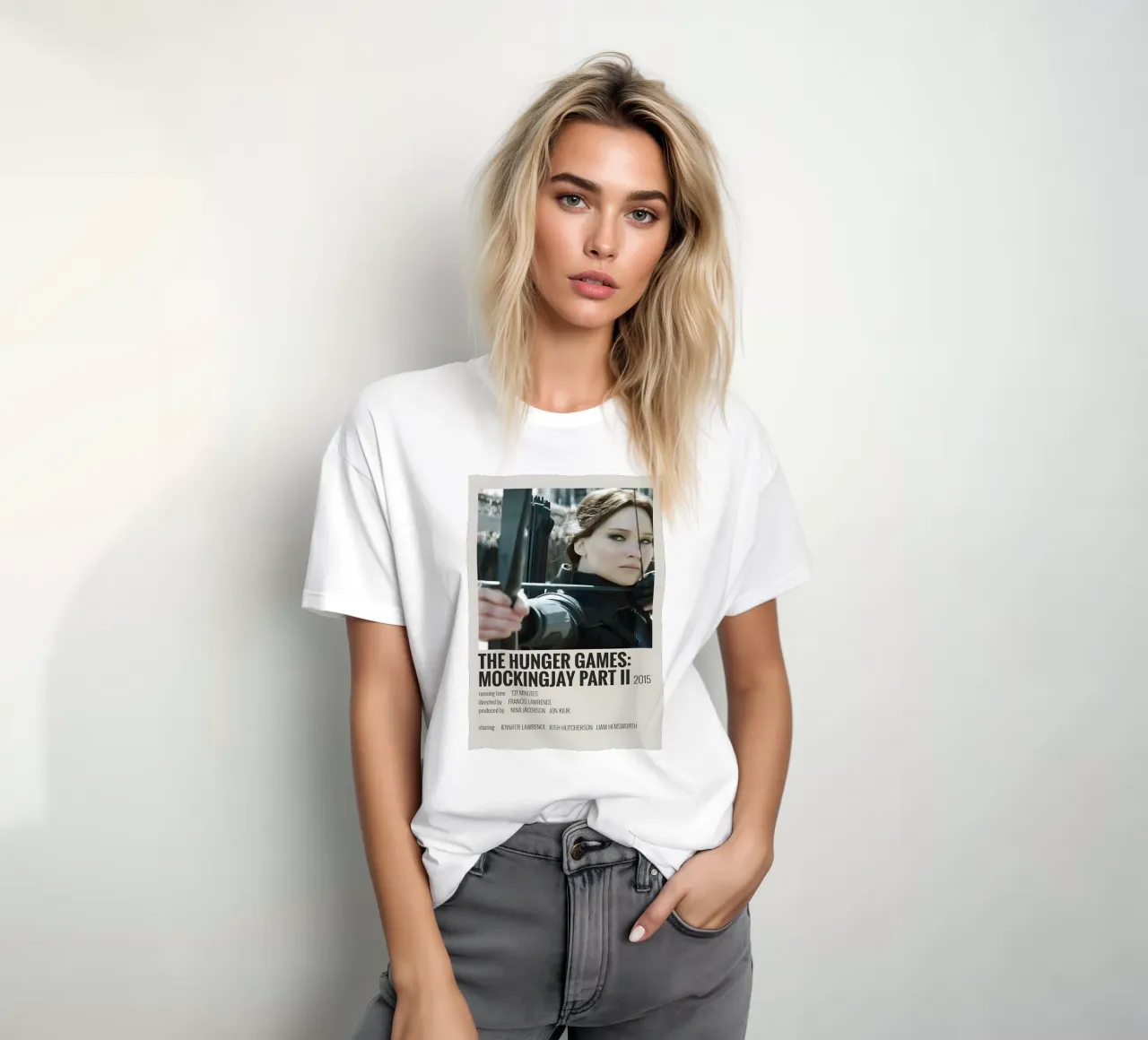 THE HUNGER GAMES MOCKINGJAY PART II 2015 t-shirt da MVFminimalist