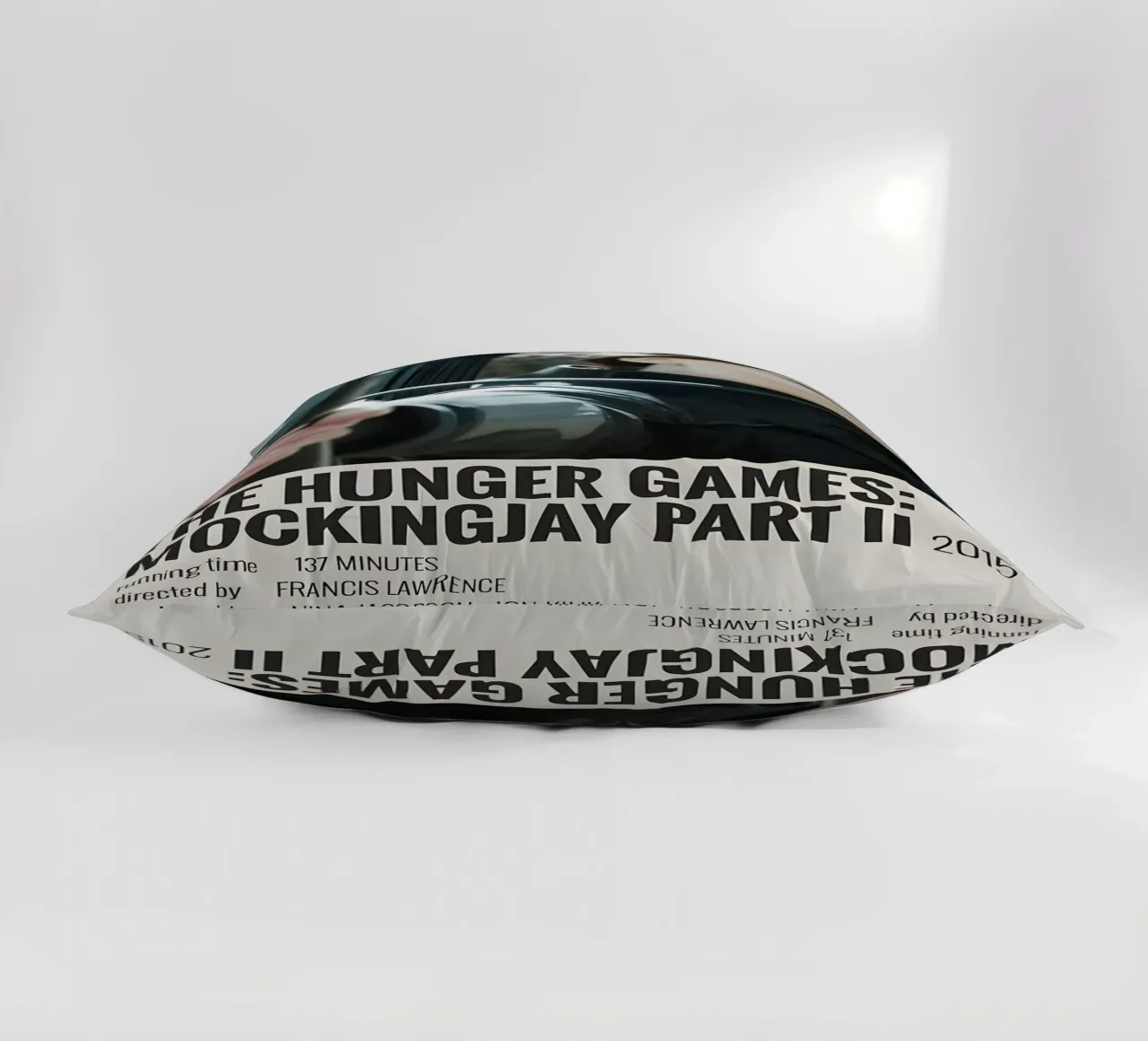 THE HUNGER GAMES MOCKINGJAY PART II 2015 cuscino da MVFminimalist