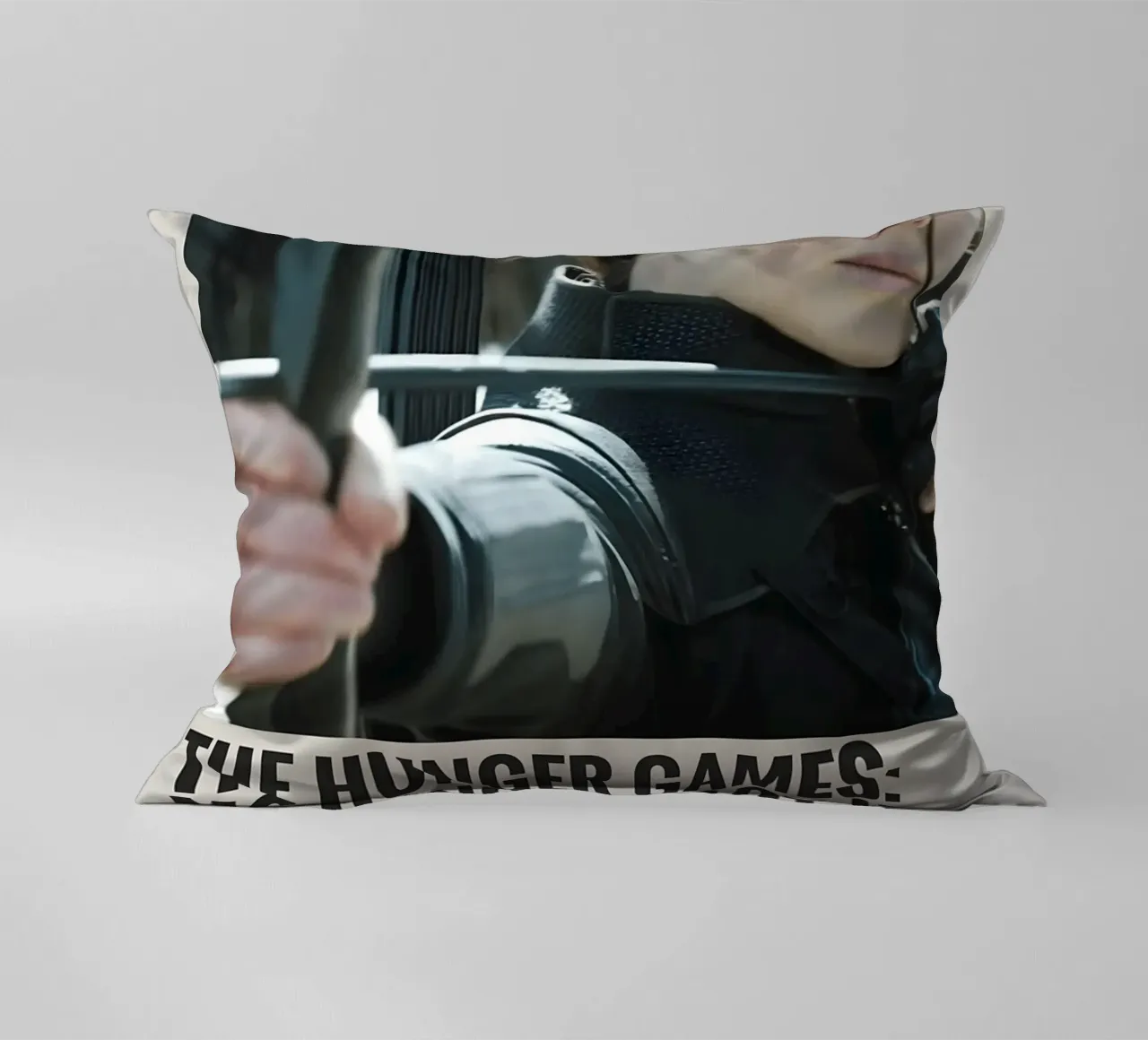 THE HUNGER GAMES MOCKINGJAY PART II 2015 cuscino da MVFminimalist