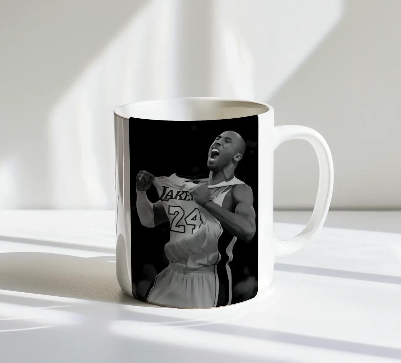 Kobe Bryant 24 in bianco e nero tazza in ceramica da maryde shop