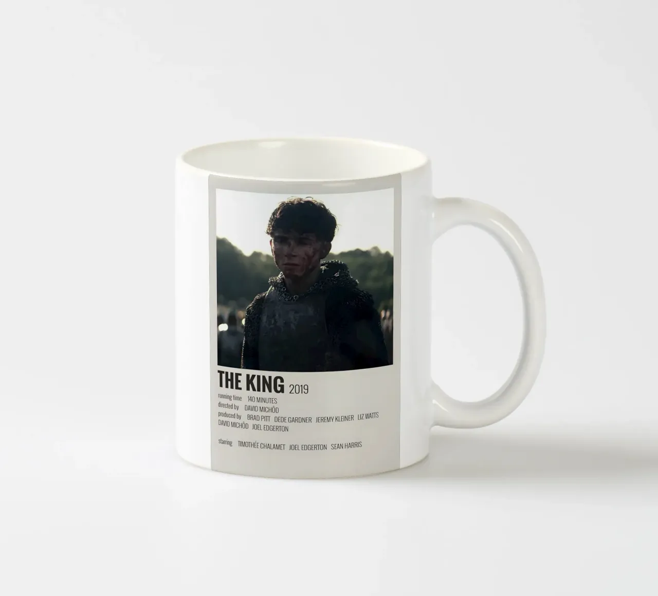 THE KING 2019 ceramic mug by MVFminimalist
