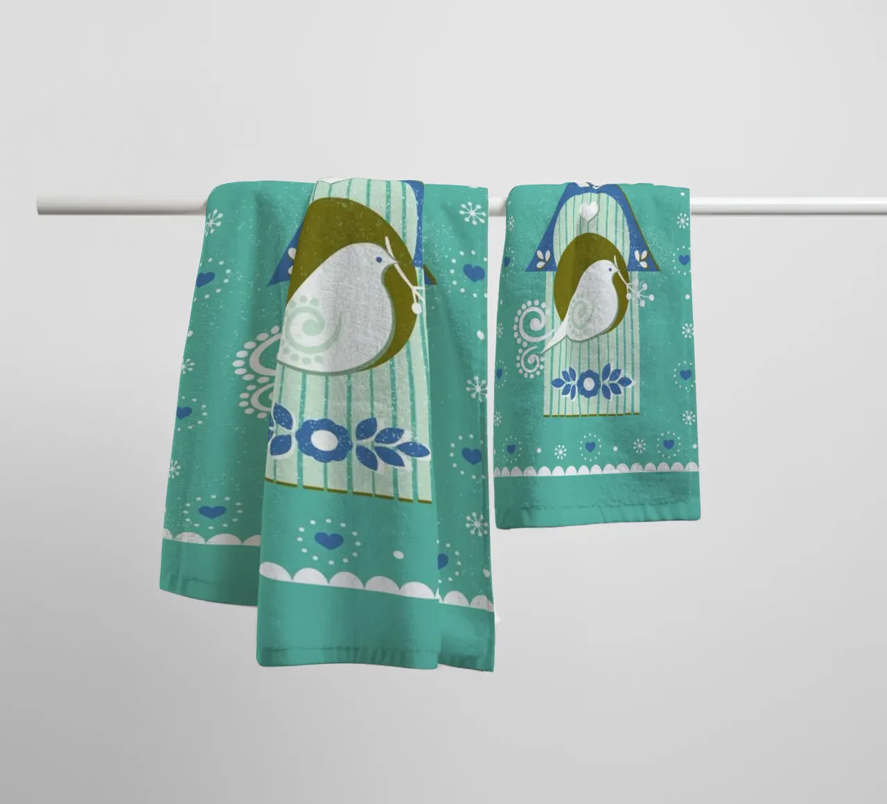 Scandi Birdhouse asciugamano da bagno da Catherine Aguilar