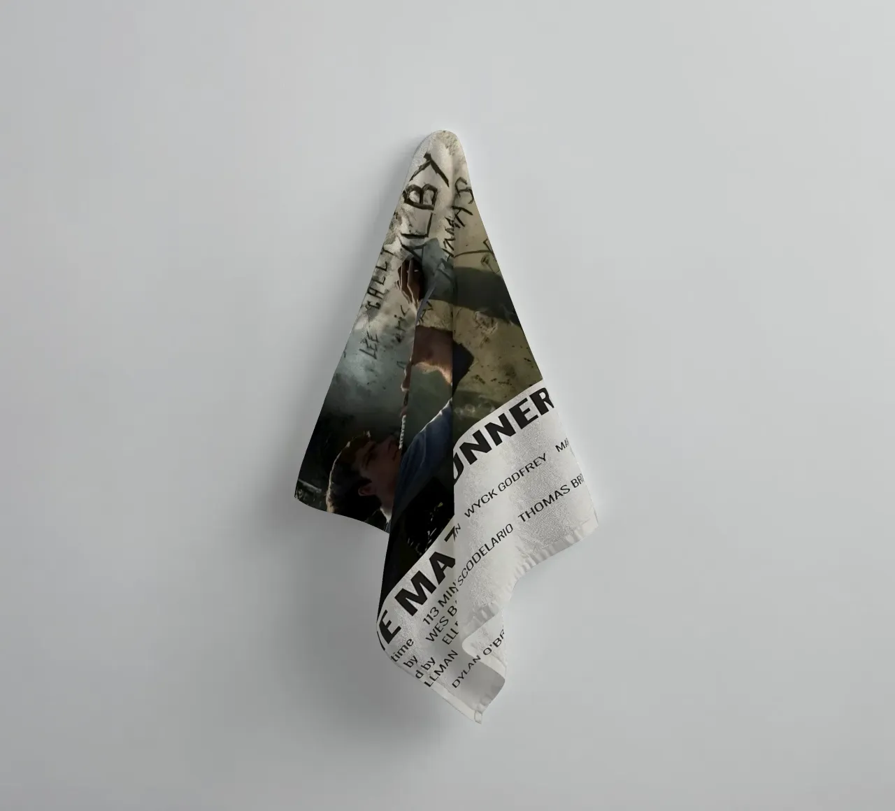 THE MAZE RUNNER 2014 asciugamano da bagno da MVFminimalist